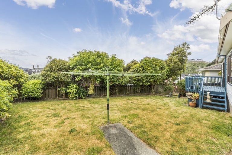 Photo of property in 64 Woodman Drive, Tawa, Wellington, 5028