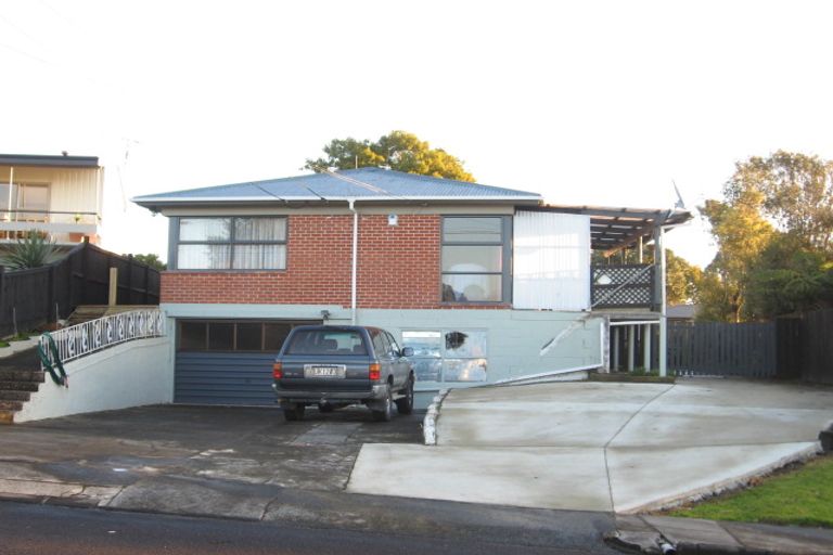 Photo of property in 5 Lynmore Drive, Hillpark, Auckland, 2102