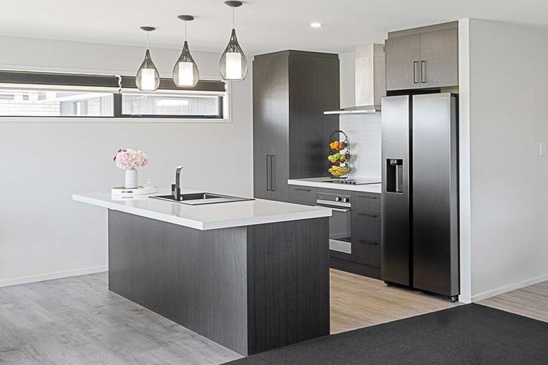 Photo of property in 3 Andesite Drive, Rolleston, 7614