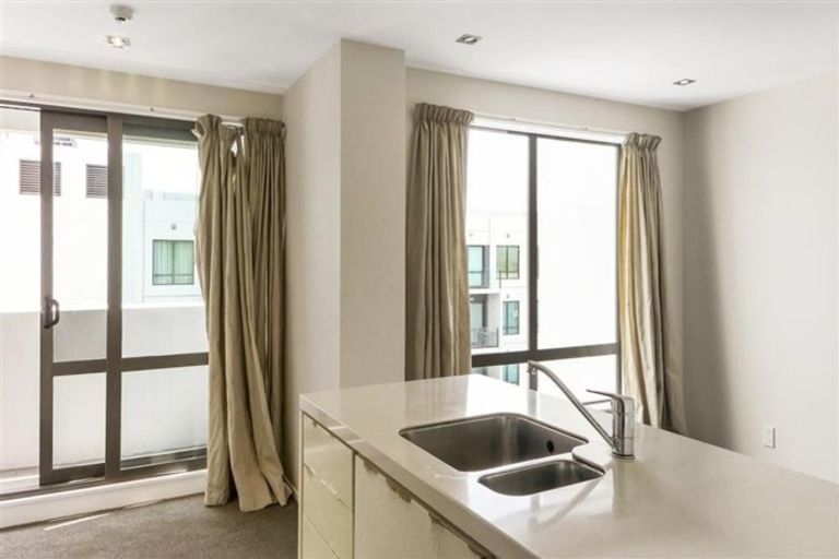 Photo of property in The Docks Apartments, 716/6 Dockside Lane, Auckland Central, Auckland, 1010