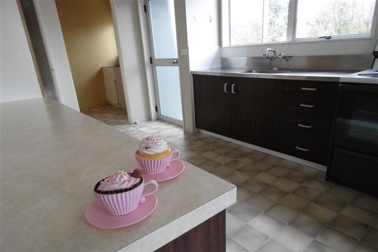 Photo of property in 25 Trafalgar Street, Westown, New Plymouth, 4310