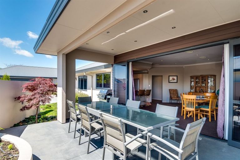 Photo of property in 6 Donald Place, Frimley, Hastings, 4120