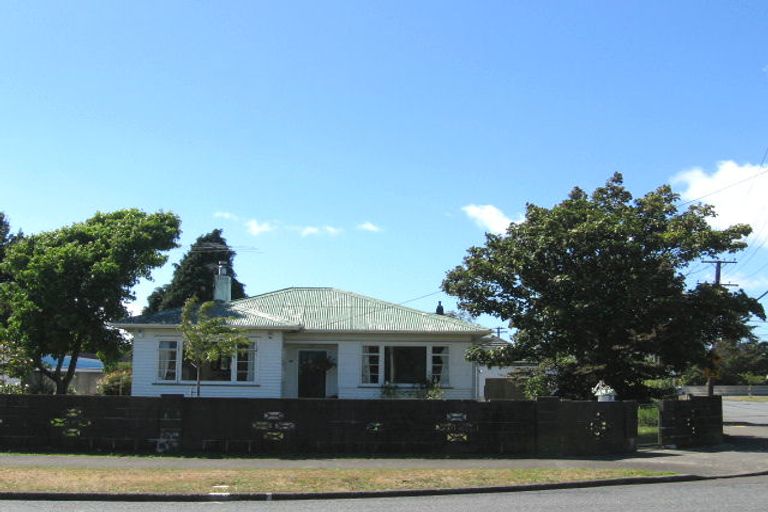 Photo of property in 35 Bristol Street, Trentham, Upper Hutt, 5018