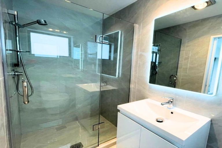 Photo of property in 6a Poruru Close, Papakura, 2110