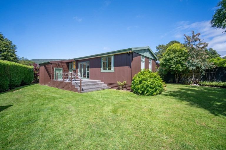 Photo of property in 64 View Street, Manapouri, 9679