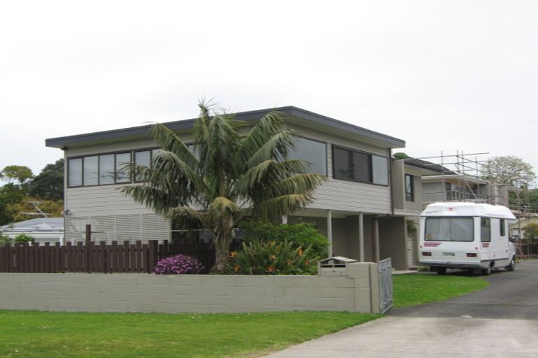 Photo of property in 2/110 Ladies Mile, Manly, Whangaparaoa, 0930