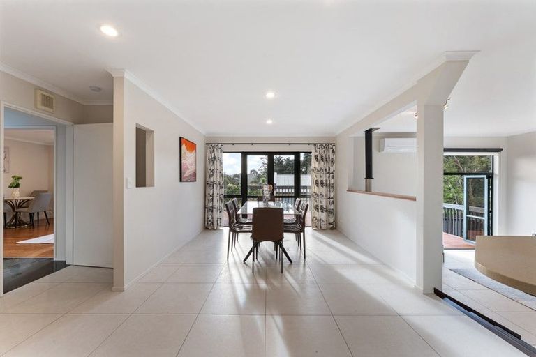 Photo of property in 12b Kimberly Grove, Greenhithe, Auckland, 0632