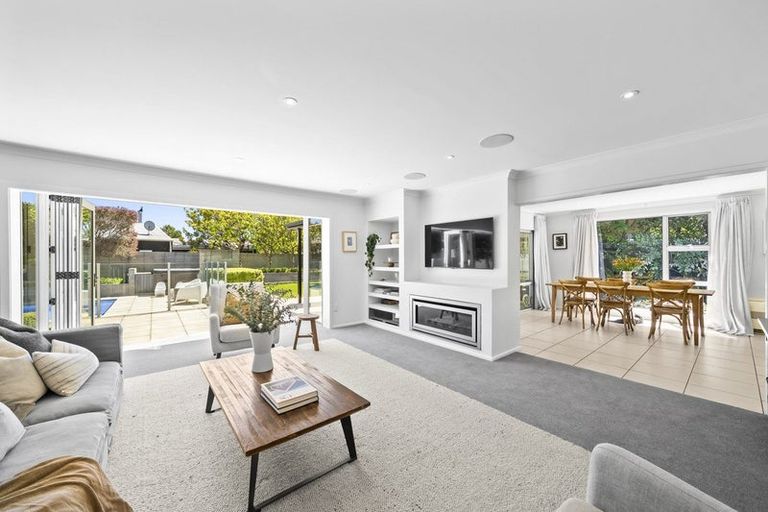 Photo of property in 89b Memorial Avenue, Ilam, Christchurch, 8053