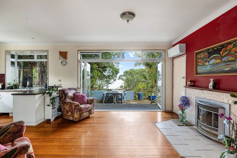 Photo of property in 23 Old North Road, Orewa, 0931