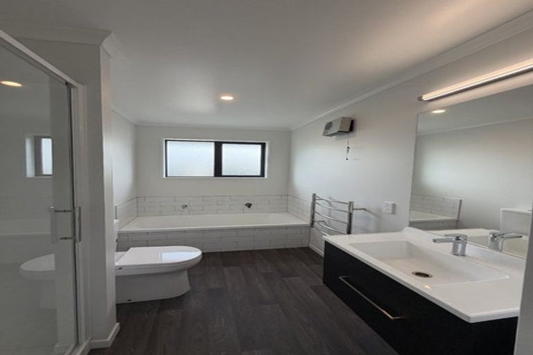 Photo of property in 2 Johns Road, Belfast, Christchurch, 8051