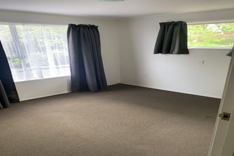 Photo of property in 19 Keegan Drive, Massey, Auckland, 0614