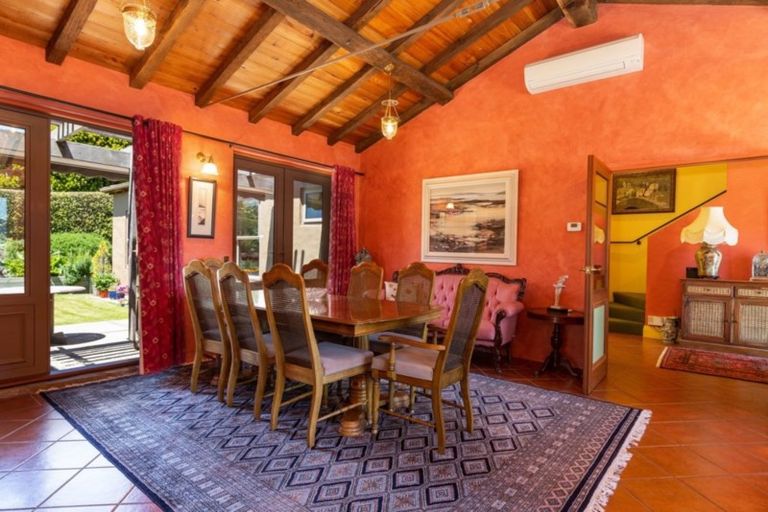 Photo of property in 1 Garland Terrace, Kelvin Heights, Queenstown, 9300