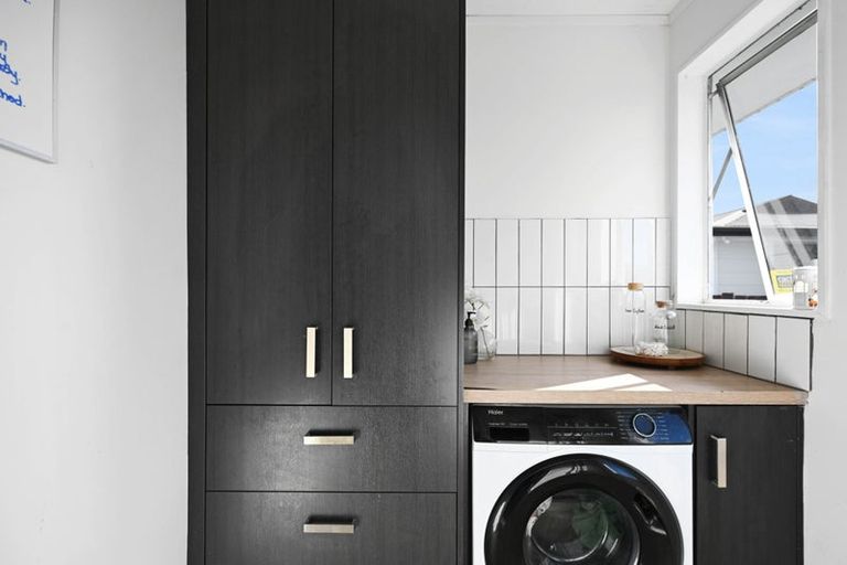 Photo of property in 392 Kahikatea Drive, Dinsdale, Hamilton, 3204