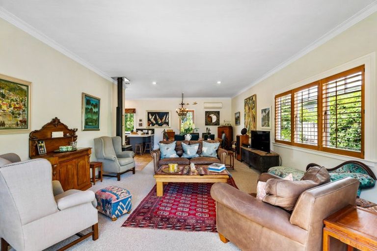 Photo of property in 16 Reynolds Road, Havelock North, 4130