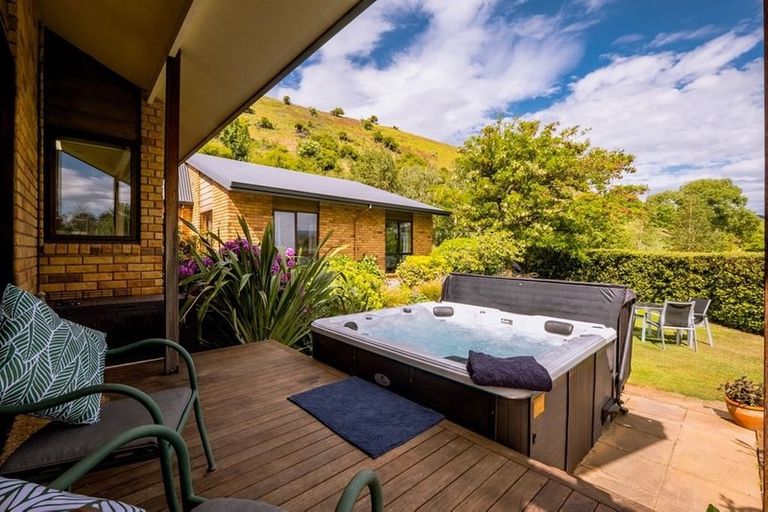 Photo of property in 82 Burn Cottage Road, Cromwell, 9384