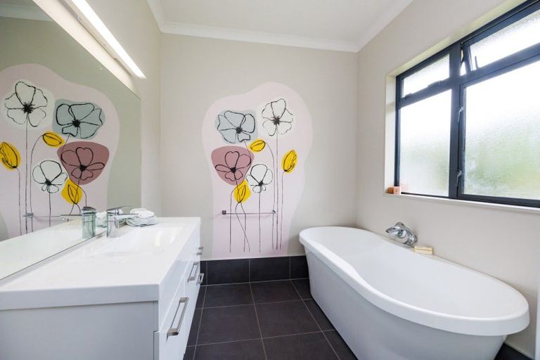 Photo of property in 16 Sika Avenue, Feilding, 4775