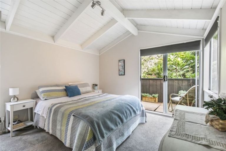 Photo of property in 2/52 Fowler Street, Northcote, Auckland, 0627