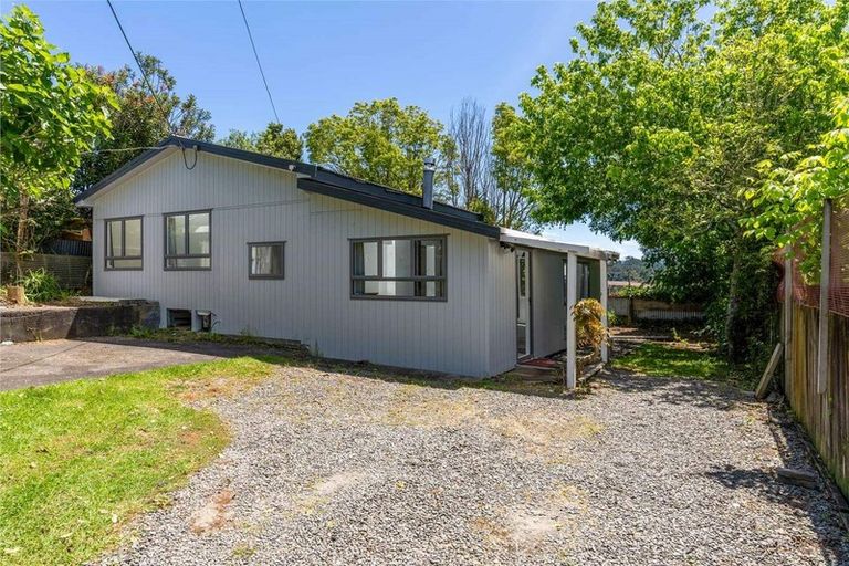 Photo of property in 304 Glengarry Road, Glen Eden, Auckland, 0602