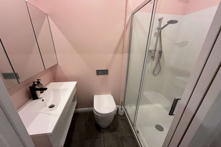 Photo of property in 10 Byron Street, Petone, Lower Hutt, 5012