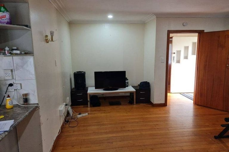 Photo of property in 1/9a Carlie Street, Papatoetoe, Auckland, 2025