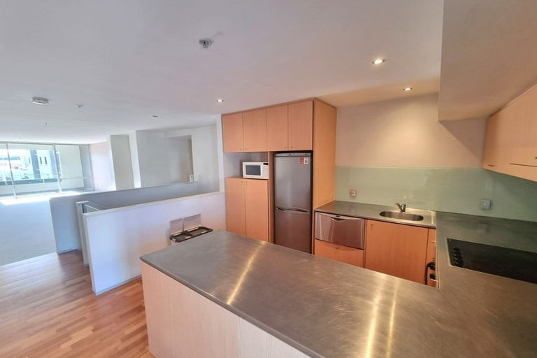 Photo of property in Sanctum Apartment, 10 Ebor Street, Te Aro, Wellington, 6011