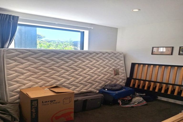 Photo of property in 18/6 Oswald Crescent, Paparangi, Wellington, 6037