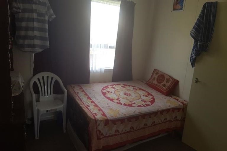 Photo of property in 1/15 Halsey Road, Manurewa, Auckland, 2102