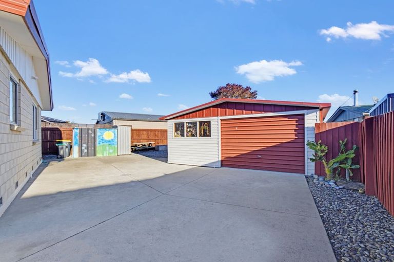 Photo of property in 30 Saint Heliers Crescent, Aranui, Christchurch, 8061