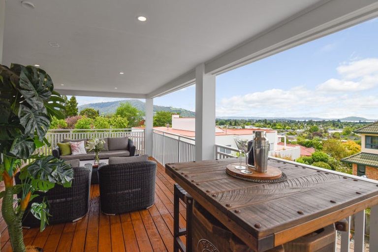 Photo of property in 19 Cobbe Place, Pomare, Rotorua, 3015