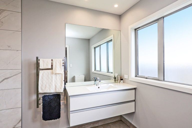 Photo of property in 9 Manapouri Street, Poraiti, Napier, 4112