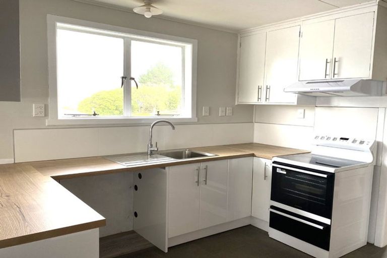 Photo of property in 17 The Drive, Tawa, Wellington, 5028