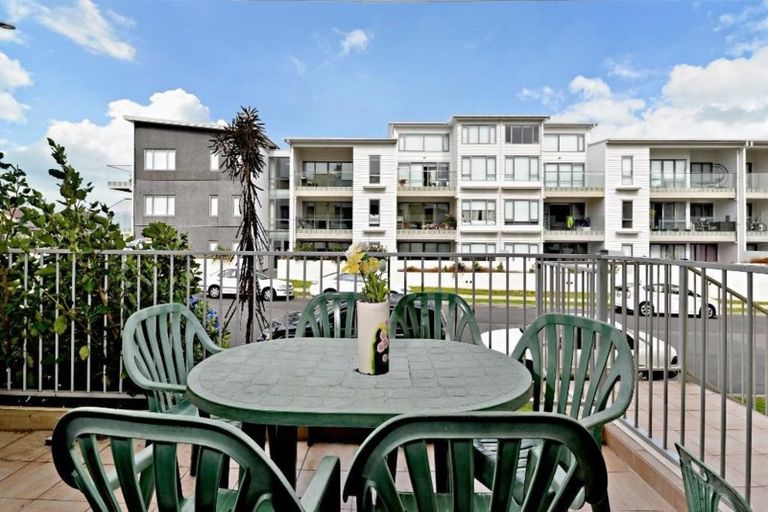 Photo of property in 201/132 Stancombe Road, Flat Bush, Auckland, 2016