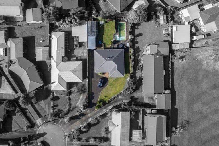 Photo of property in 18 Kingsley Street, St Andrews, Hamilton, 3200