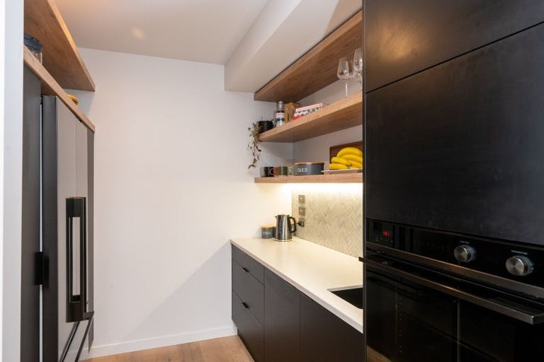 Photo of property in 10 Rich Rise, Havelock North, 4130