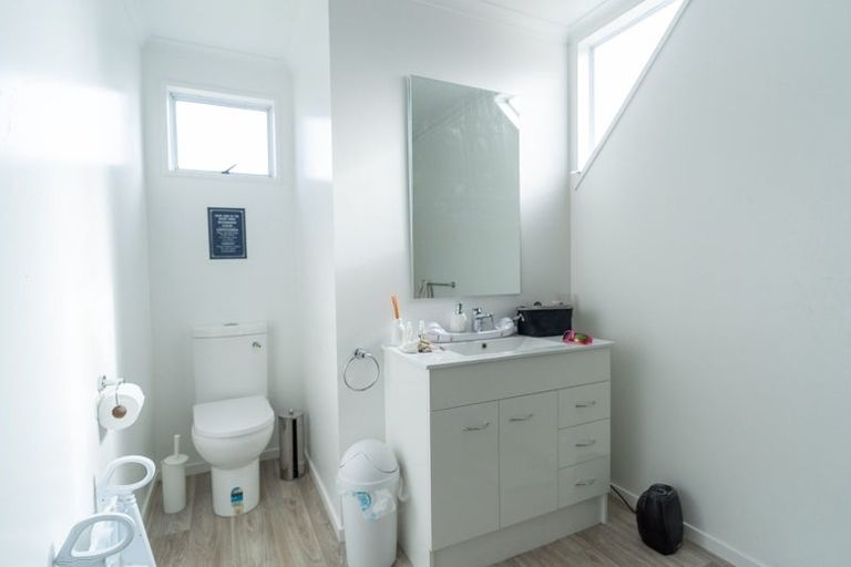 Photo of property in 1 Dresdan Court, Hokowhitu, Palmerston North, 4410