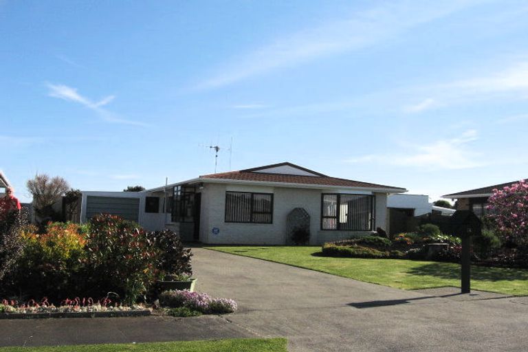 Photo of property in 14 Warwick Place, Springvale, Whanganui, 4501