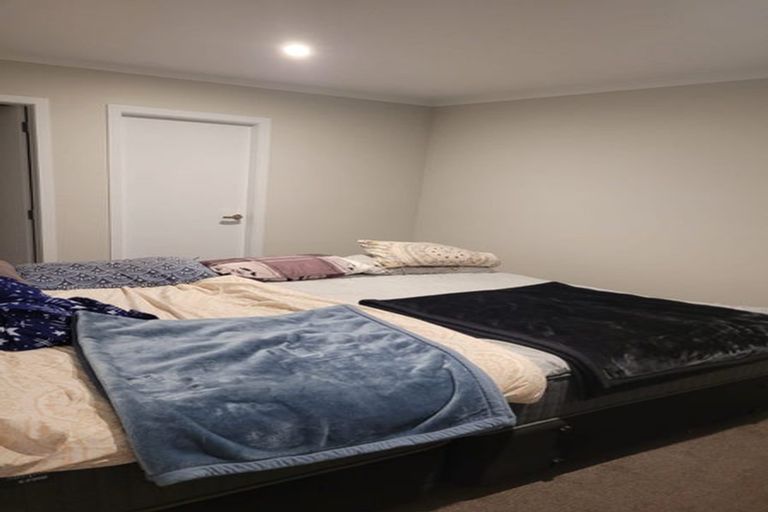 Photo of property in 8 Takapo Grove, Kelson, Lower Hutt, 5010