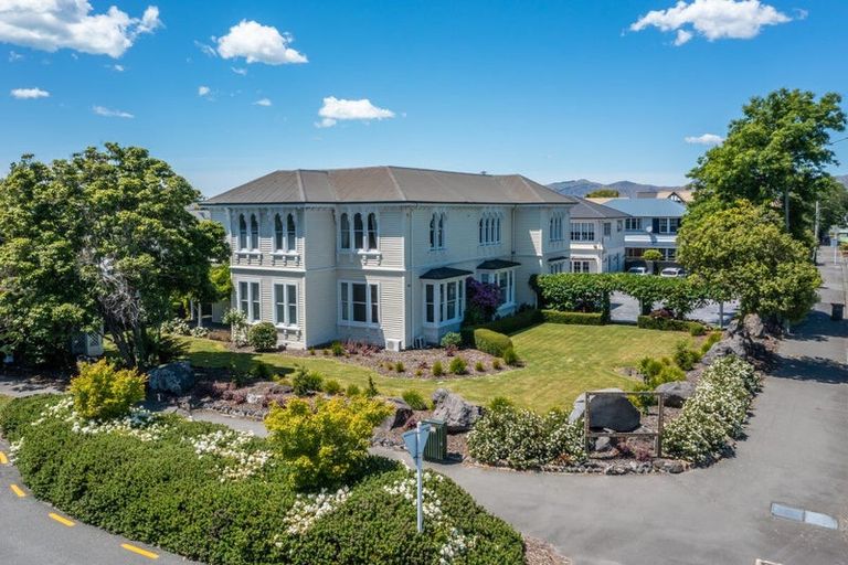 Photo of property in 106 Papanui Road, Merivale, Christchurch, 8014