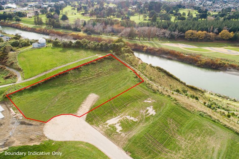 Photo of property in 44 Vaucluse Heights, Fitzherbert, Palmerston North, 4410