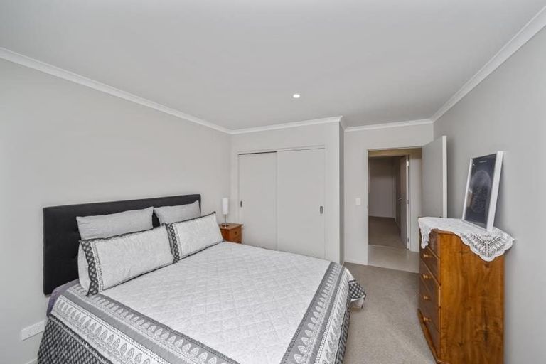 Photo of property in 48 Magnolia Drive, Westown, New Plymouth, 4310