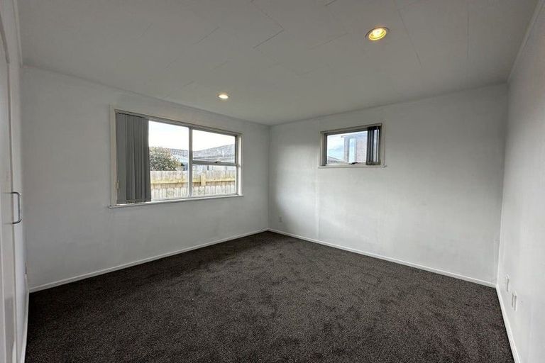 Photo of property in 10b Glynnbrooke Street, Te Atatu South, Auckland, 0610