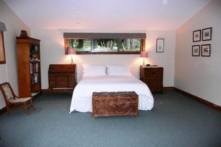 Photo of property in 52 Tram Valley Road, Swanson, Auckland, 0614