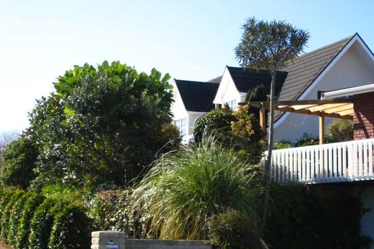 Photo of property in 12b Ruskin Place, Westown, New Plymouth, 4310