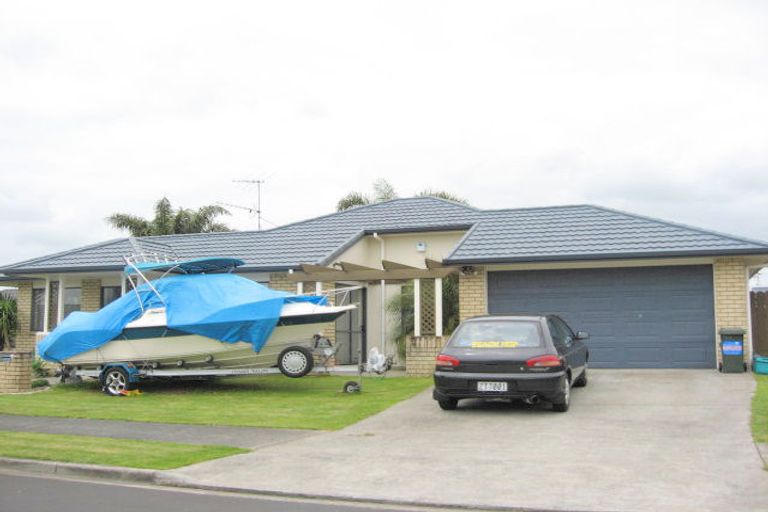 Photo of property in 1 Anton Place, Takanini, 2112