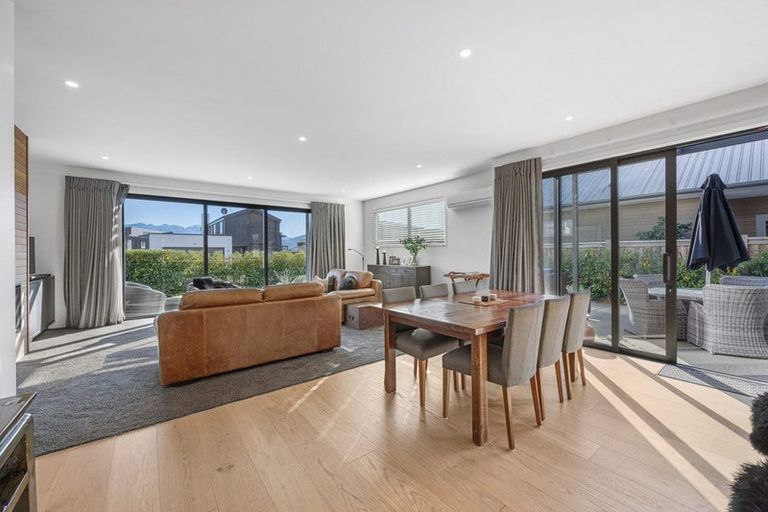 Photo of property in 53 Tenby Street, Wanaka, 9305