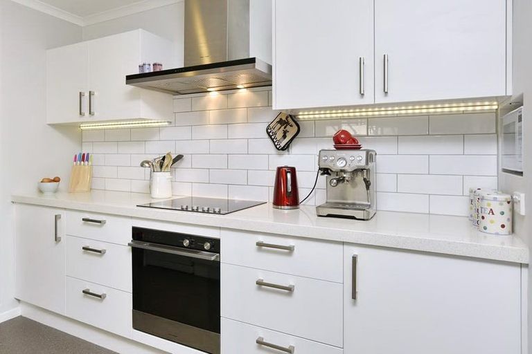 Photo of property in 30 Taiore Crescent, Marshland, Christchurch, 8083