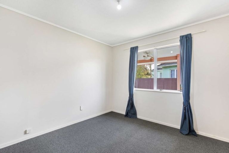 Photo of property in 50 Palmer Crescent, Silverstream, Upper Hutt, 5019