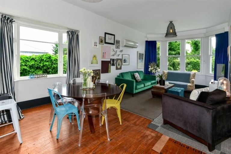 Photo of property in 12 Tyrone Street, Belfast, Christchurch, 8051