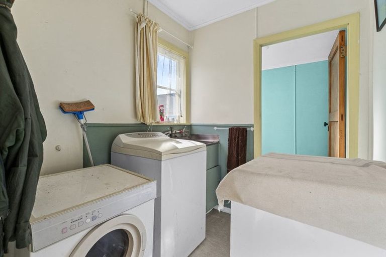 Photo of property in 85 Whitcombe Road, Opunake, 4616