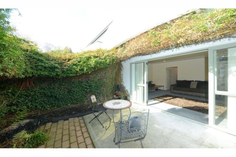 Photo of property in 2/64a Alexandra Street, Richmond, Christchurch, 8013